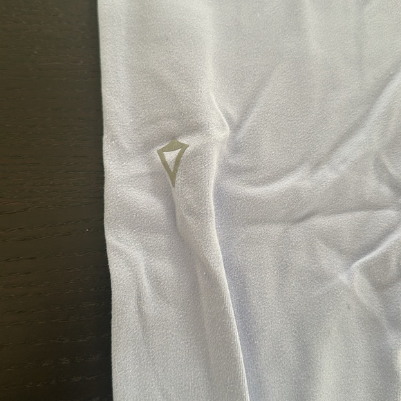 Ivivva girls leggings periwinkle colour. Fits like a womens zero. - Picture 3 of 3